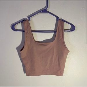 Light pink workout crop tank